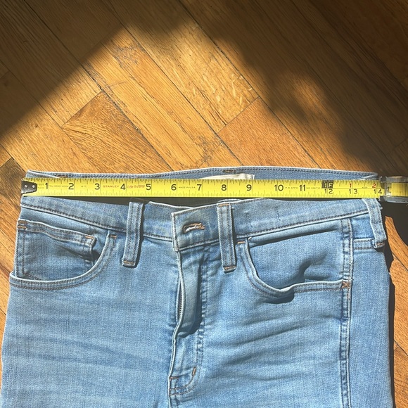 Madewell light wash jeans EUC - Picture 4 of 12